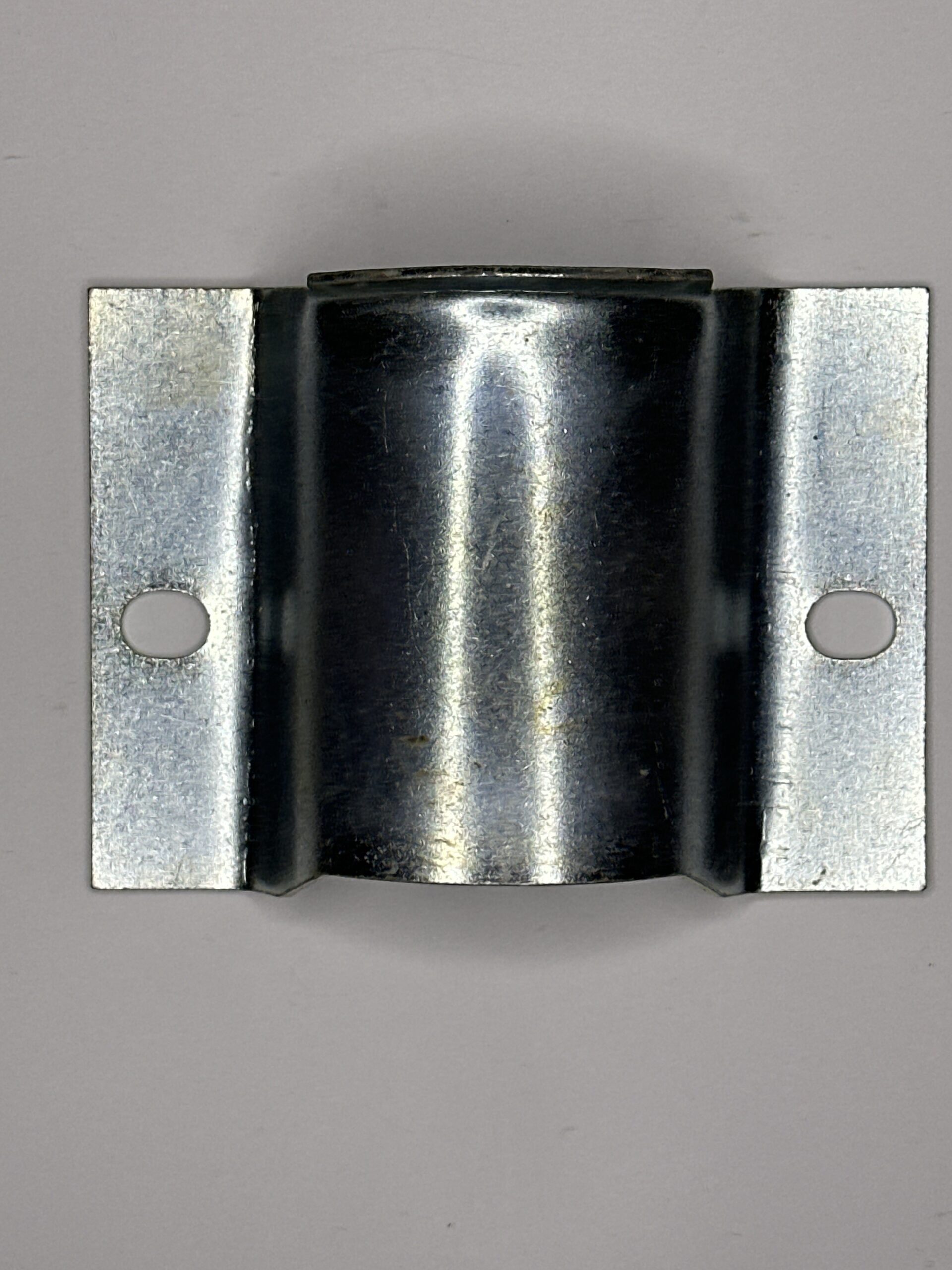 Plaque fixation panier Ural