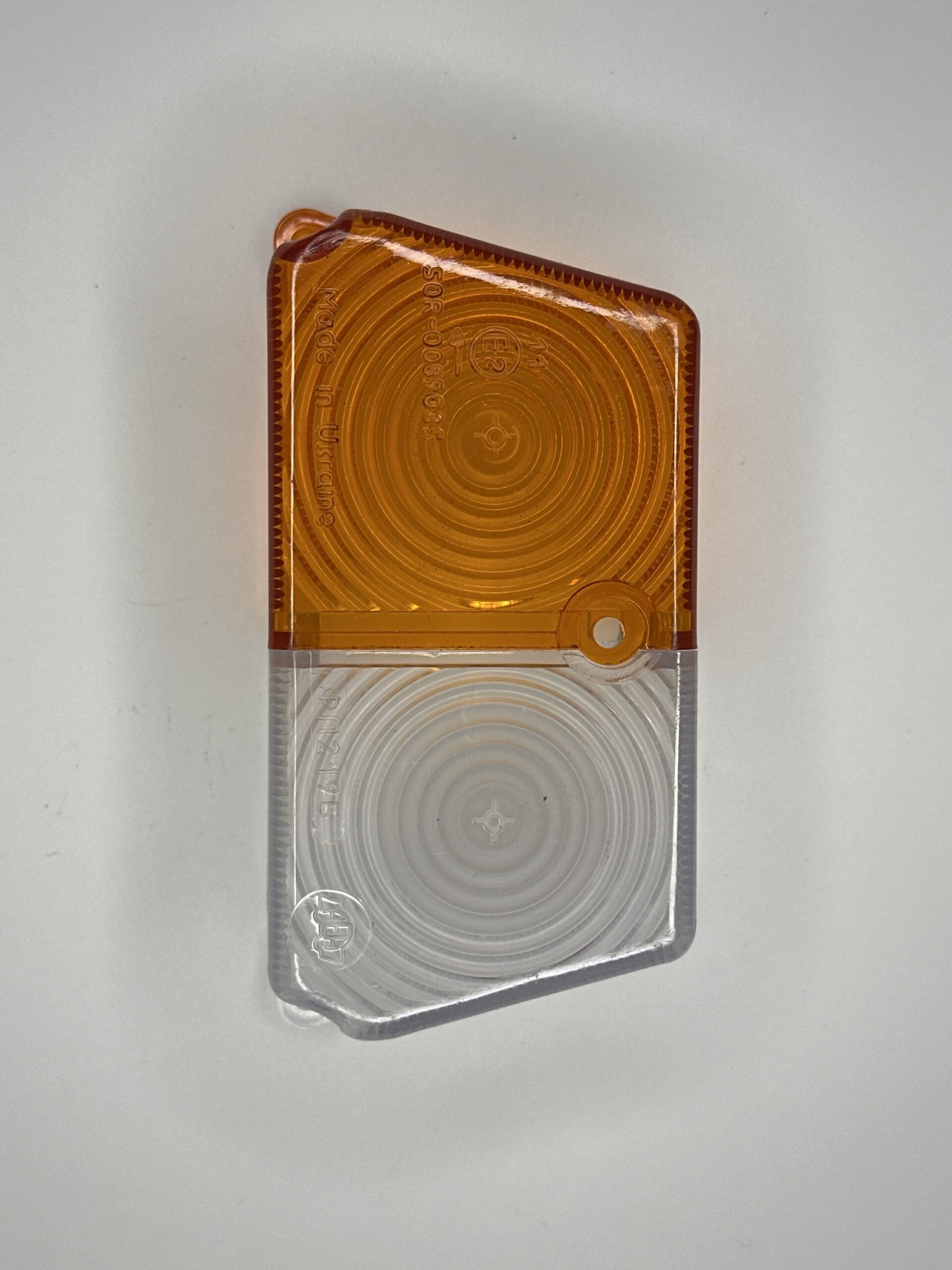 Cabochon feu avant de panier